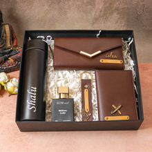 Load image into Gallery viewer, Premium Personalized 5-in-1 Leather Gift Set for Women | Perfect Anniversary Gift for Wife