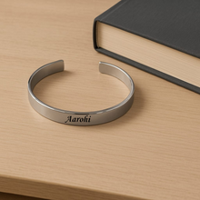 Load image into Gallery viewer, Customized Name Bracelet For Man & Women (Silver Colour)
