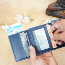 Load image into Gallery viewer, Slim Metal Card Wallet for Men's & Women's - Smart Pop-Up Design with Secure Lock (STYLE ID #34)