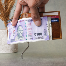 Load image into Gallery viewer, Custom Genuine Leather Men’s Money Clipper Wallet – Personalised Cash & Card Holder for Him (STYLE ID #31)