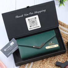 Load image into Gallery viewer, Personalized Women’s Clutch with Name Engarved on Plate along with Charm | Romantic Gifts for wife / Girlfriend with name