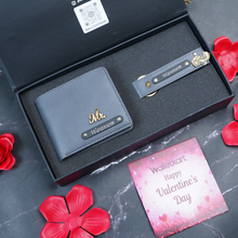 Load image into Gallery viewer, Valentine Gift Set For Boyfrined Husband – Personalized Leather Men's Wallet & Keychain with Engraved Name