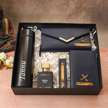 Load image into Gallery viewer, Premium Personalized 5-in-1 Leather Gift Set for Women | Perfect Anniversary Gift for Wife
