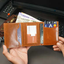 Load image into Gallery viewer, Elegant Genuine Leather Men's Metal Card Holder – Perfect for Professionals (STYLE ID #26)

