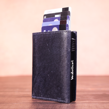 Load image into Gallery viewer, Elegant Genuine Leather Men&#39;s Metal Card Holder – Perfect for Professionals (STYLE ID #26)
