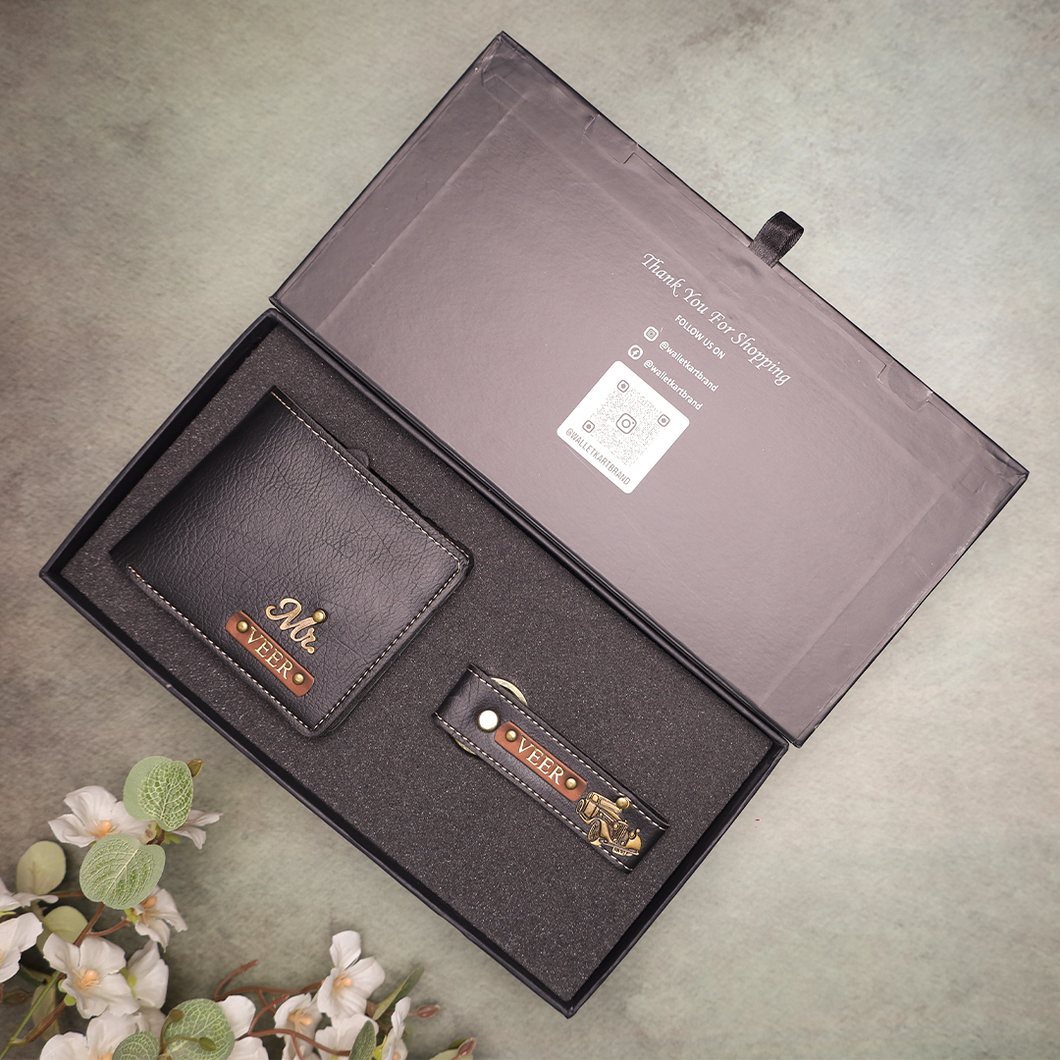 Customised Foil Based Men’s Gift Set Wallet & Keychain with Name & Charm